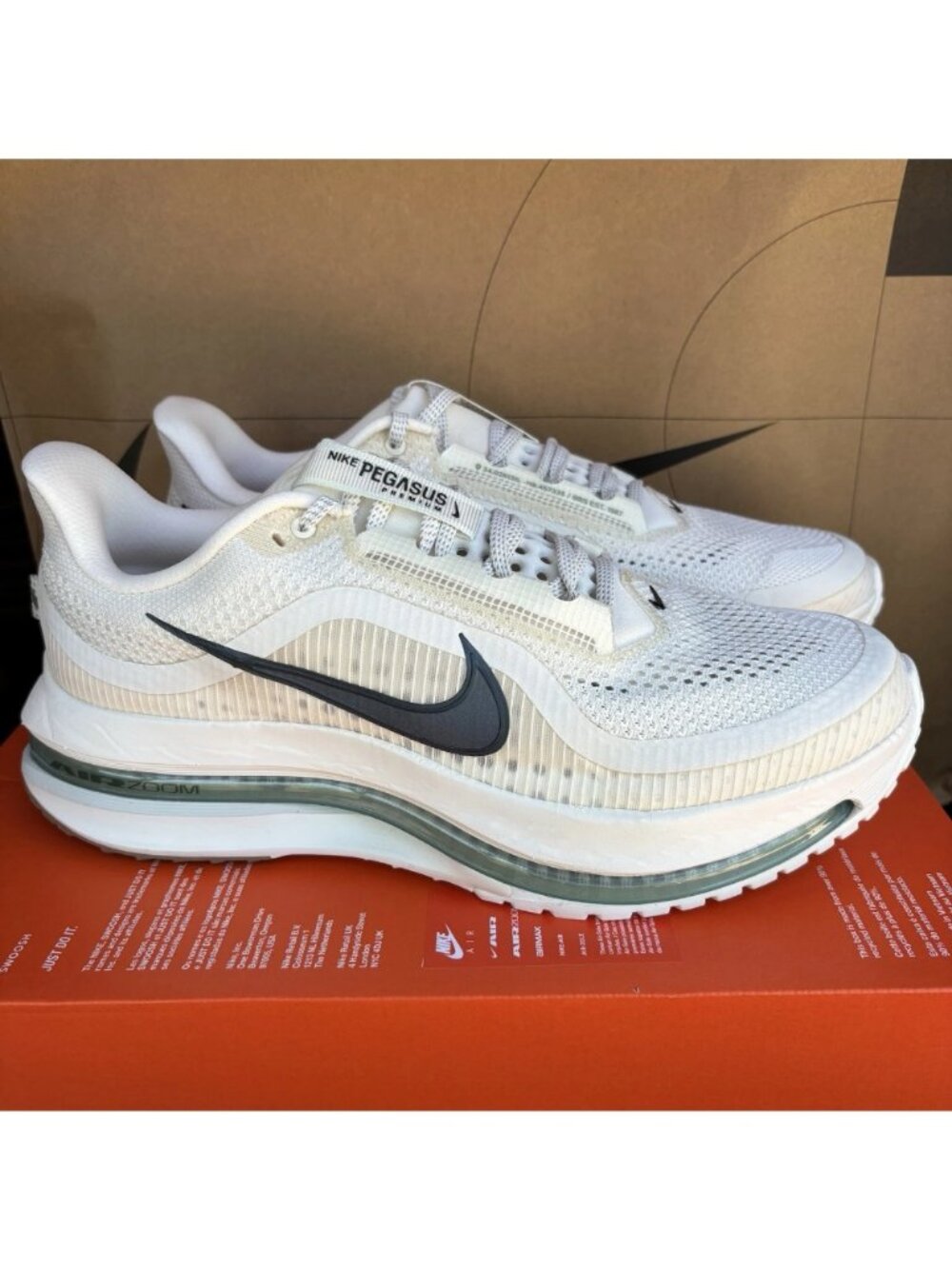 NEW Nike Pegasus Premium Pale Ivory Spruce Running HQ2592-106 Men Size 12 - Picture 1 of 8